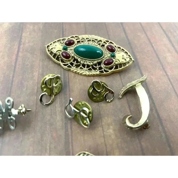 VTG Lot of 9 Brooch Pin Assorted Initial Silver Gold Tone - Picture 5 of 10